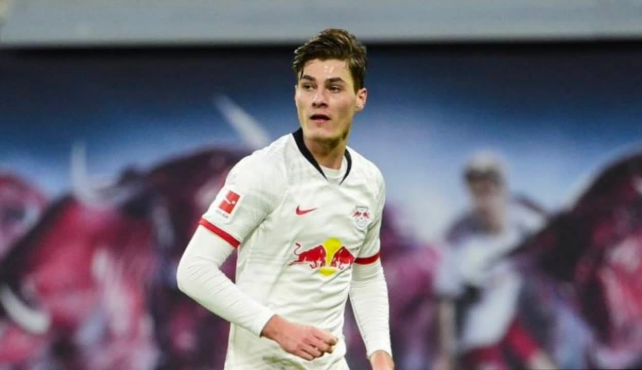 初也曾陷入 初也曾陷入