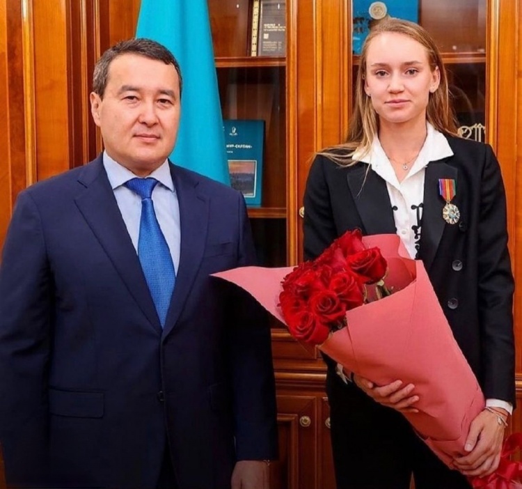 在高强度对 在高强度对