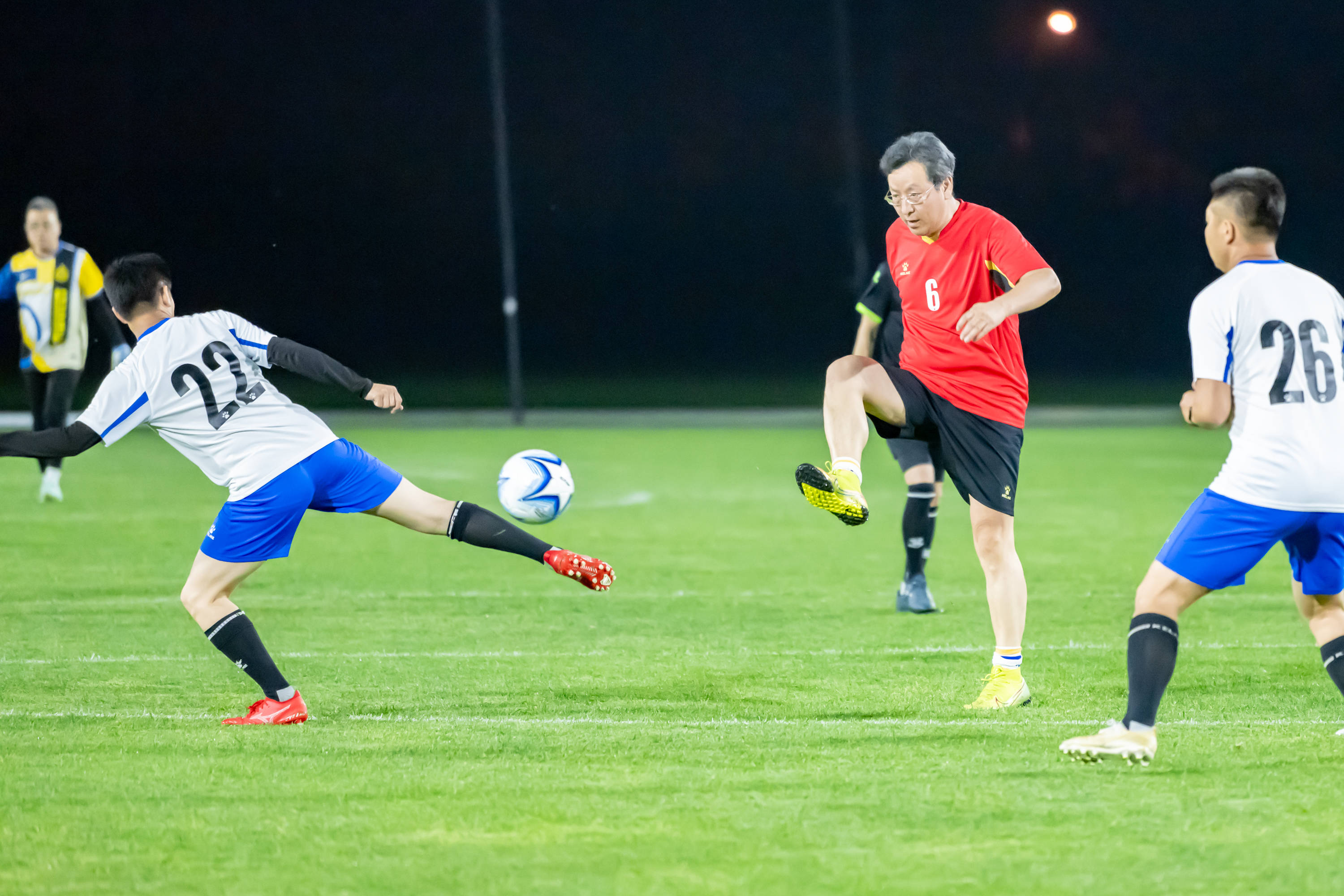 级球星加盟 级球星加盟