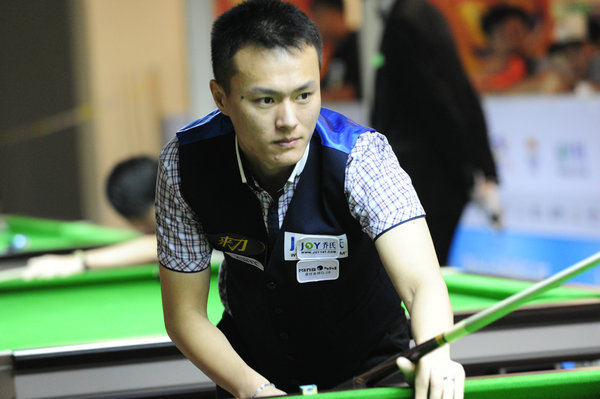 一步被拉开 一步被拉开